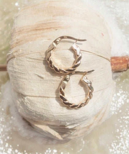 10K Solid Gold Twisted Rope Huggies Earrings