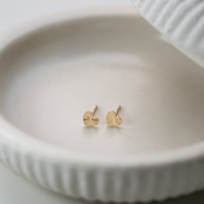 10K Solid Gold Diamond Cut Heart Stud Earrings