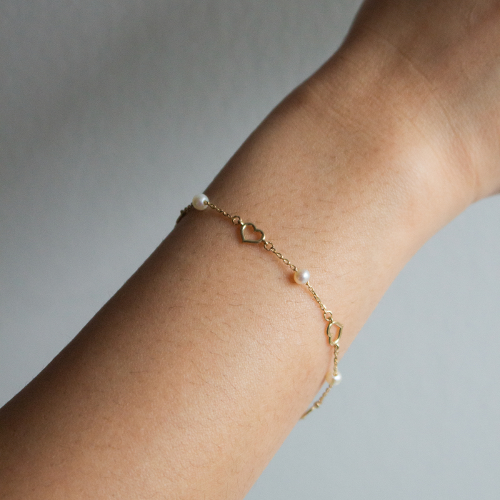 10K Gold Heart and Pearl By The Yard Bracelet